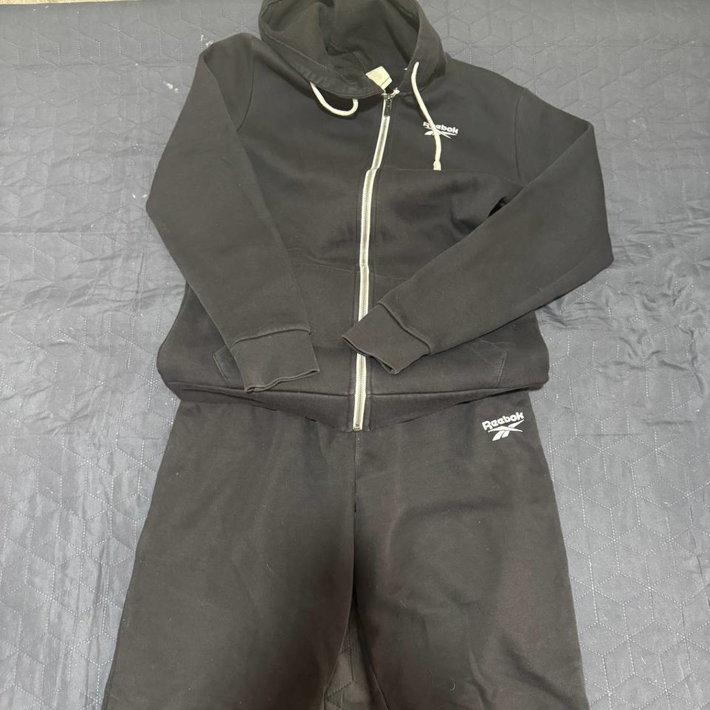 Спортивный костюм Adidas