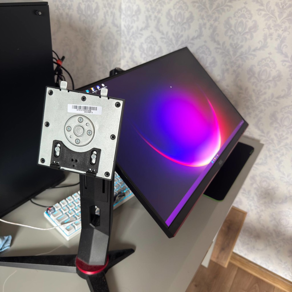 Игровой монитор AOC 27”