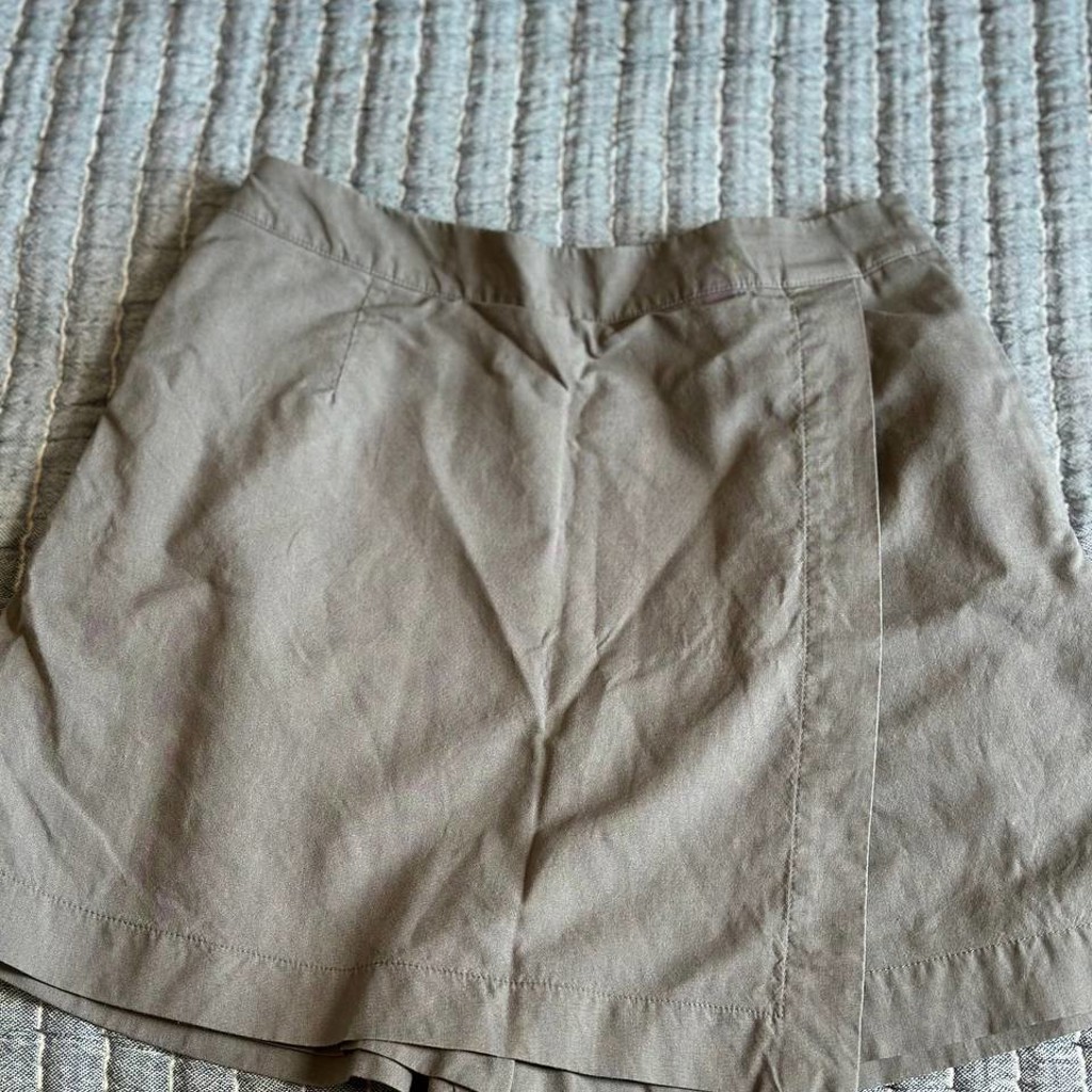 Шорты-юбка Uniqlo