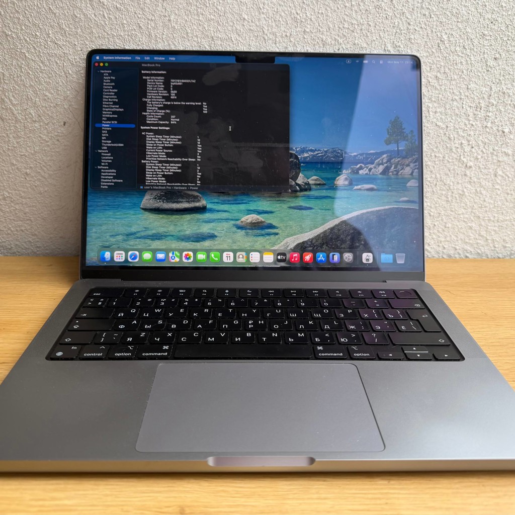 MacBook Pro 14