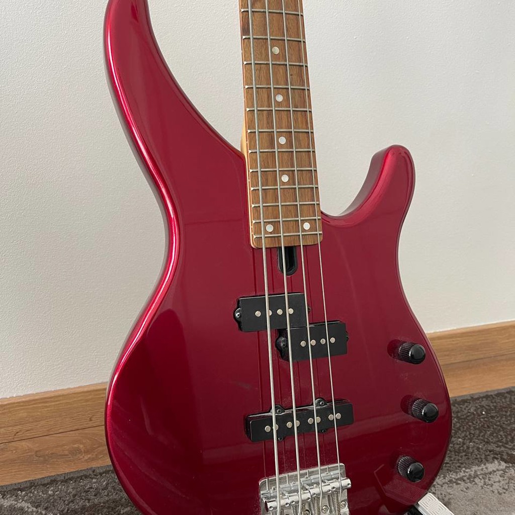 Бас Yamaha TRBX174