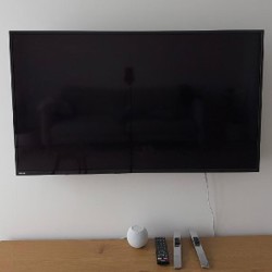 Телевизор Toshiba 49 дюймов - фото 2