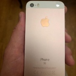 IPhone SE - фото 2