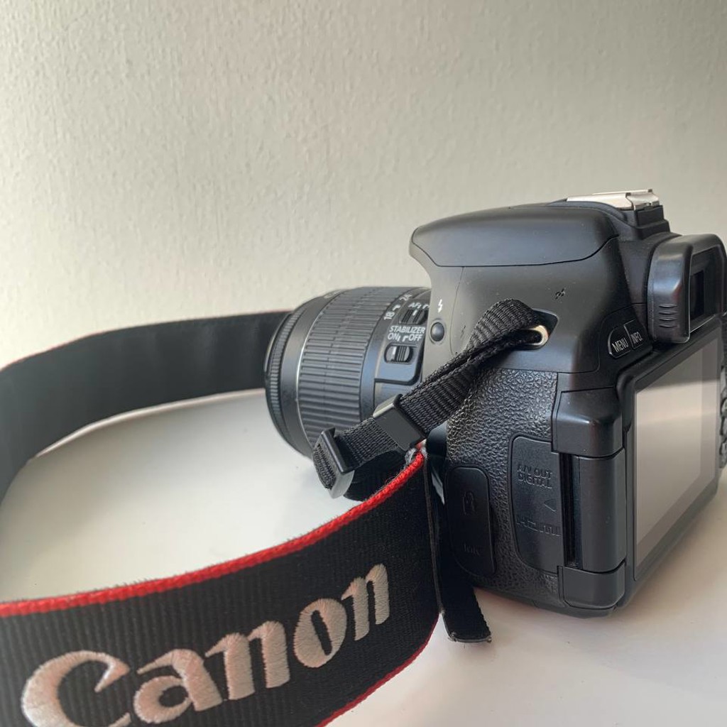 Фотоаппарат Canon EOS 600D