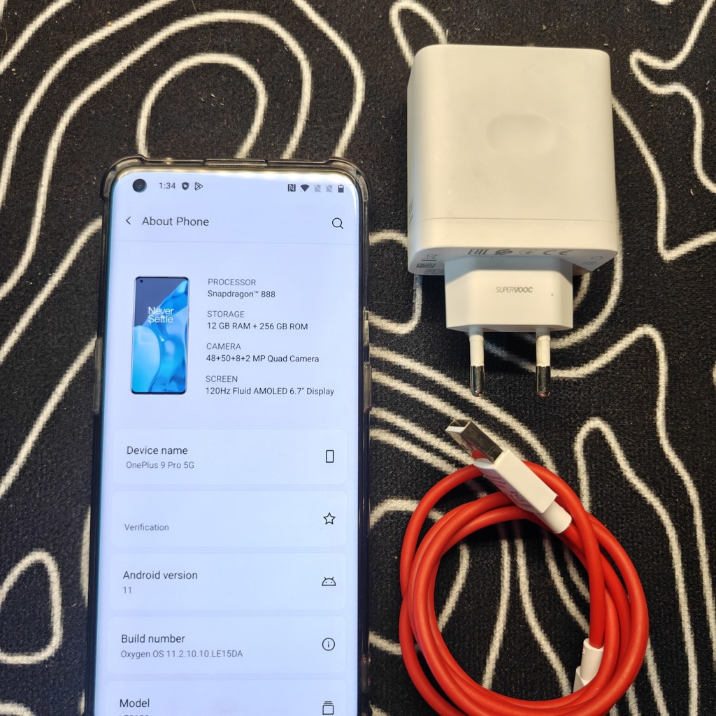 Смартфон OnePlus 9 Pro
