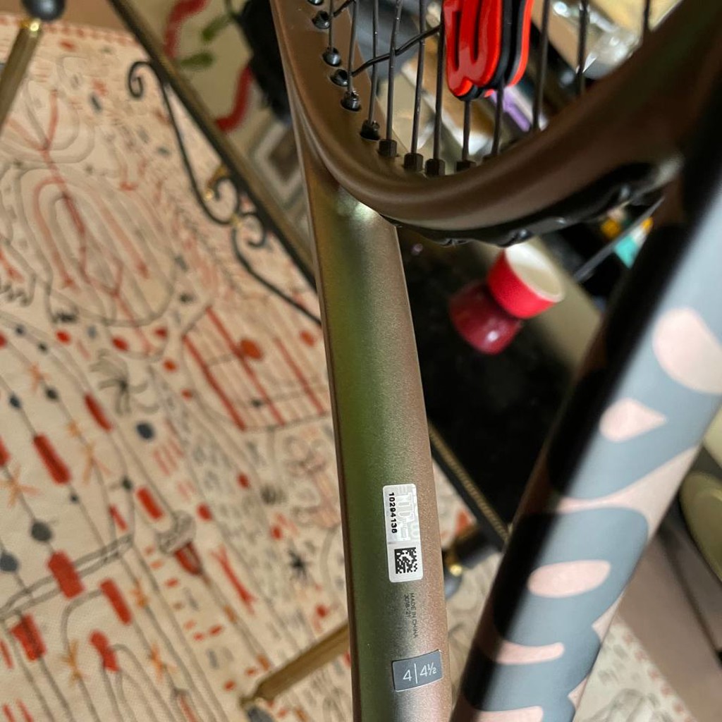 Теннисная ракетка Wilson Blade 104 V8