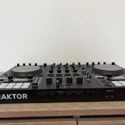 DJ-контроллер Native Instruments Traktor Kontrol S4 MK3 - фото 3