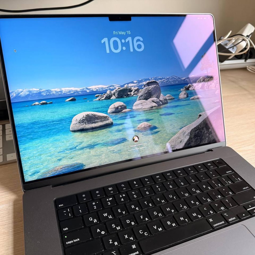 MacBook Pro 16'