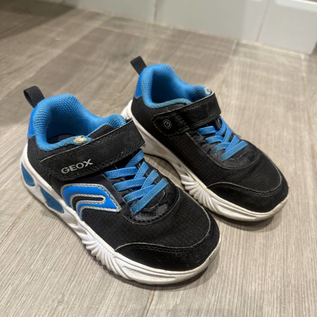 Кроссовки GEOX