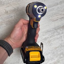 Импакт DeWALT DCF885 - фото 4