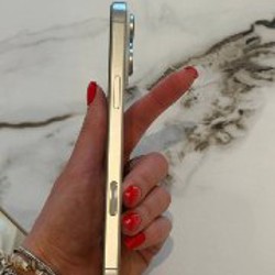 Apple iPhone 16 Pro Max - фото 3