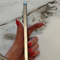 Apple iPhone 16 Pro Max - фото 4