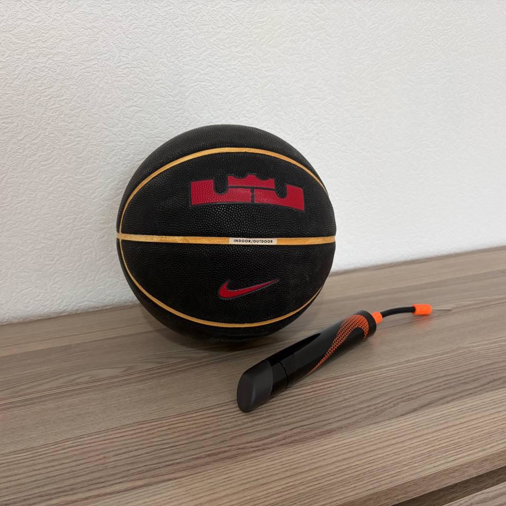 Баскетбольный мяч Nike LeBron