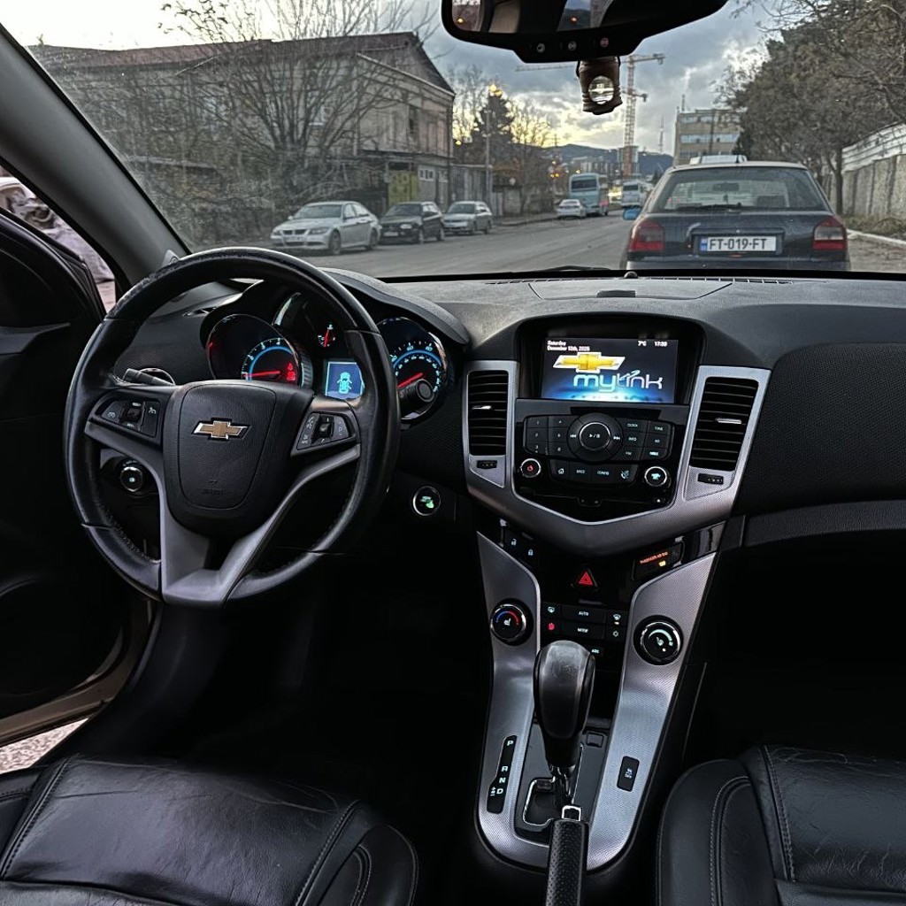 Chevrolet Cruze LTZ 1.4 Turbo