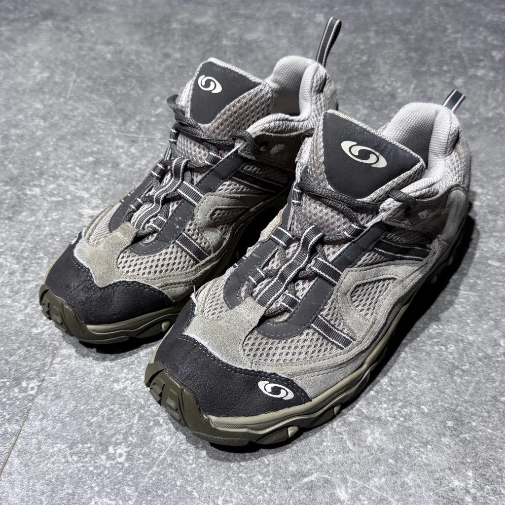 Salomon womens archive trail sneakers