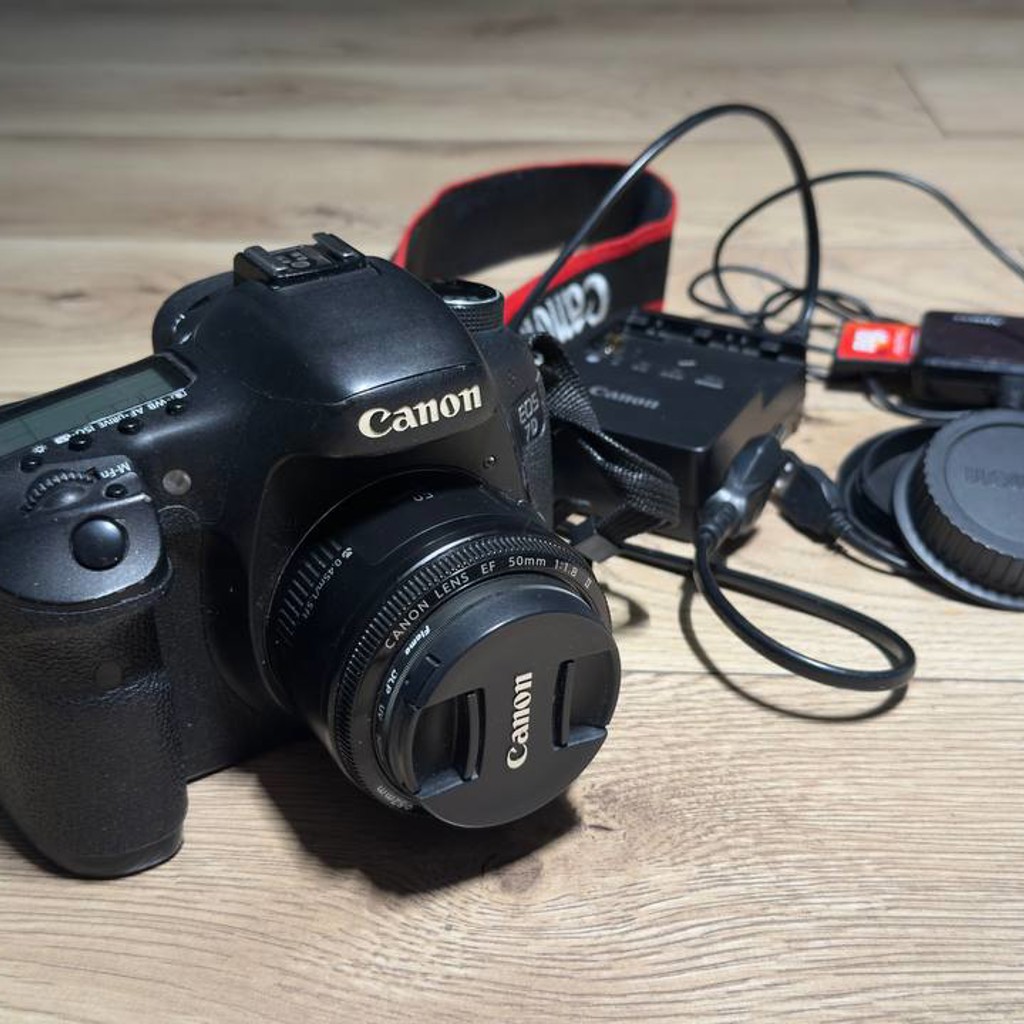 Фотоаппарат Canon EOS 7D