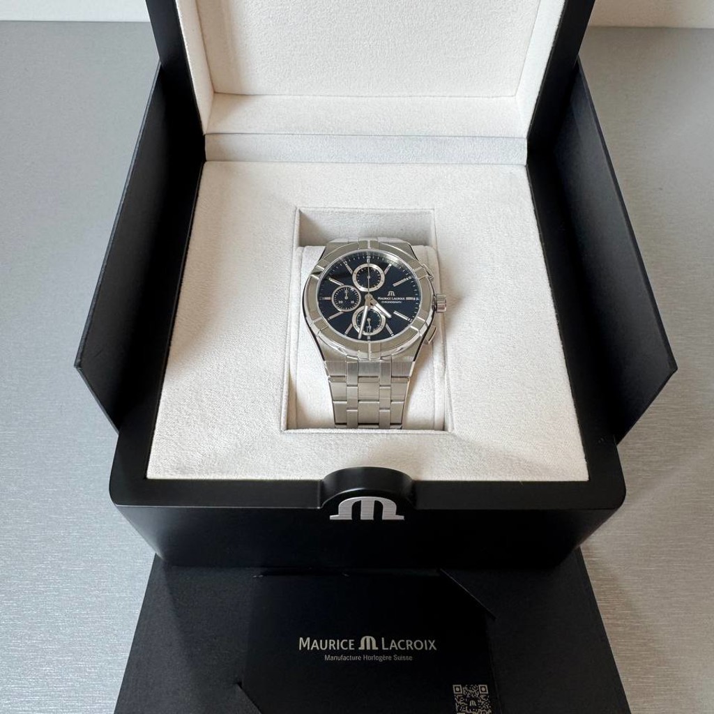 Часы MAURICE LACROIX AIKON QUARTZ CHRONOGRAPH