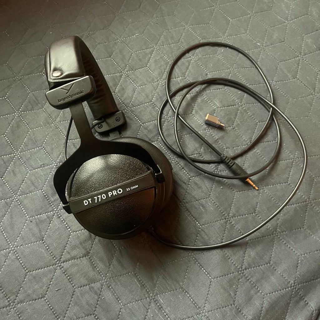 Наушники Beyerdynamic DT 770 PRO 32 Ohm