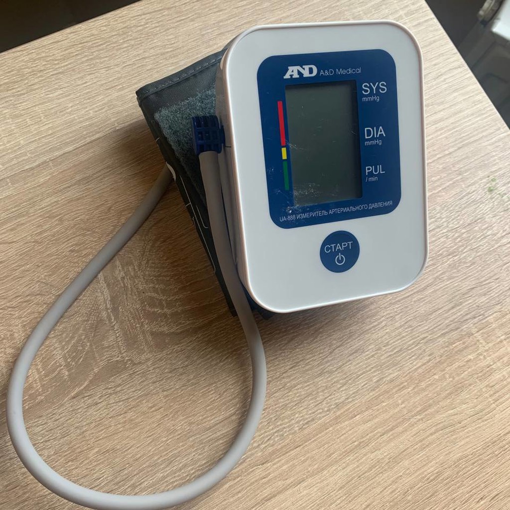 Автоматический тонометр A&D Medical (UA-888)