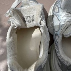 Balenciaga - фото 4