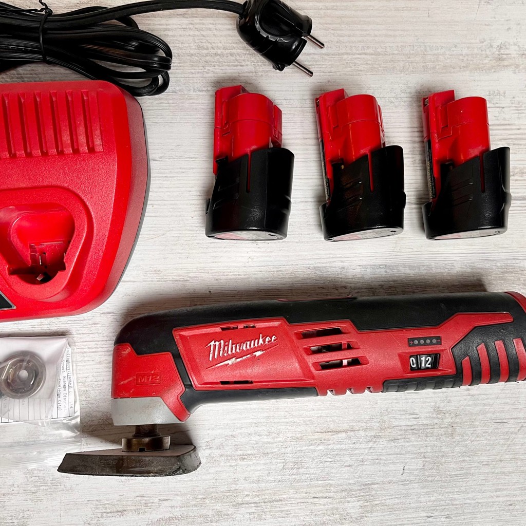 Реноватор (мультитул) Milwaukee M12 2426-20