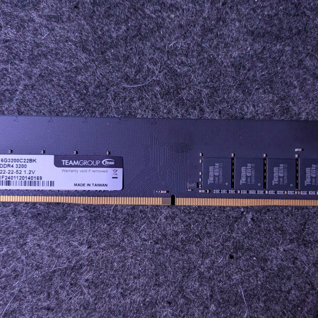 Оперативная память TEAMGROUP Elite DDR4