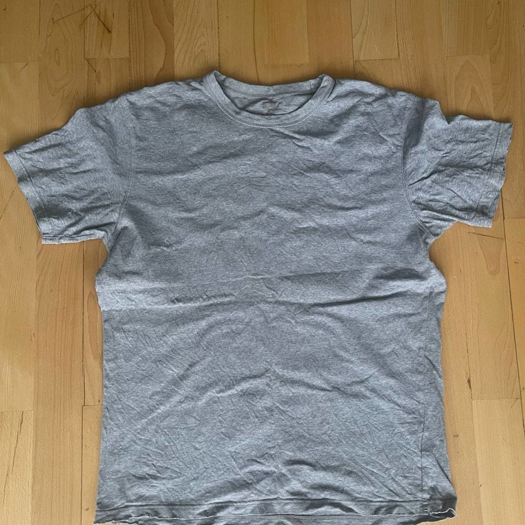 Футболка Uniqlo