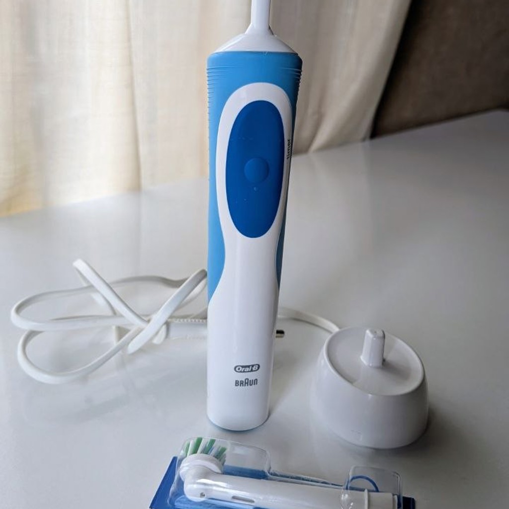 Электрическая зубная щётка Braun Oral-B