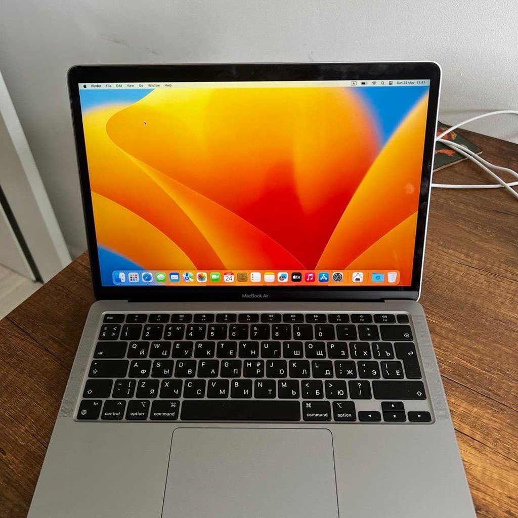 Apple MacBook Air M1