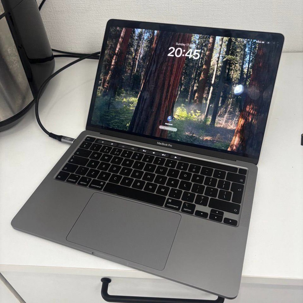 MacBook Pro 13” 2020