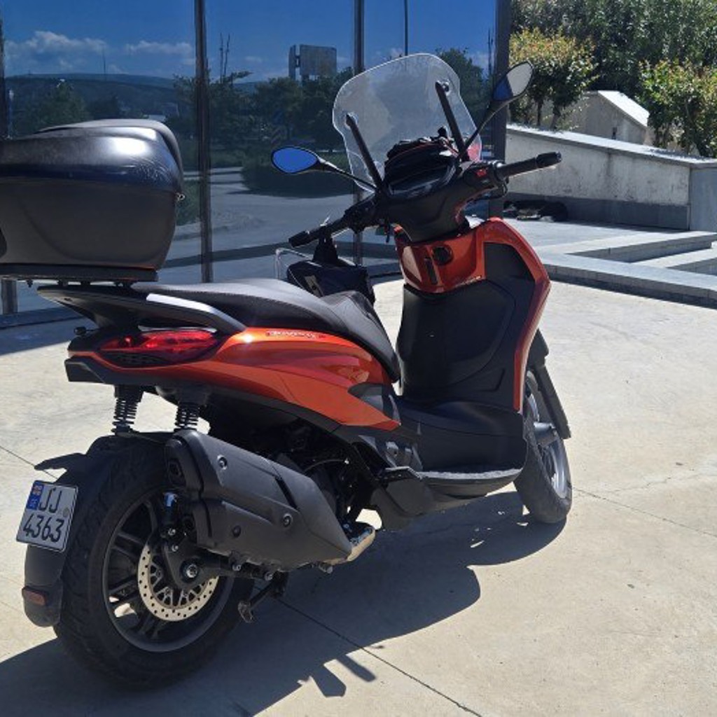 Piaggio Beverly HPE 400
