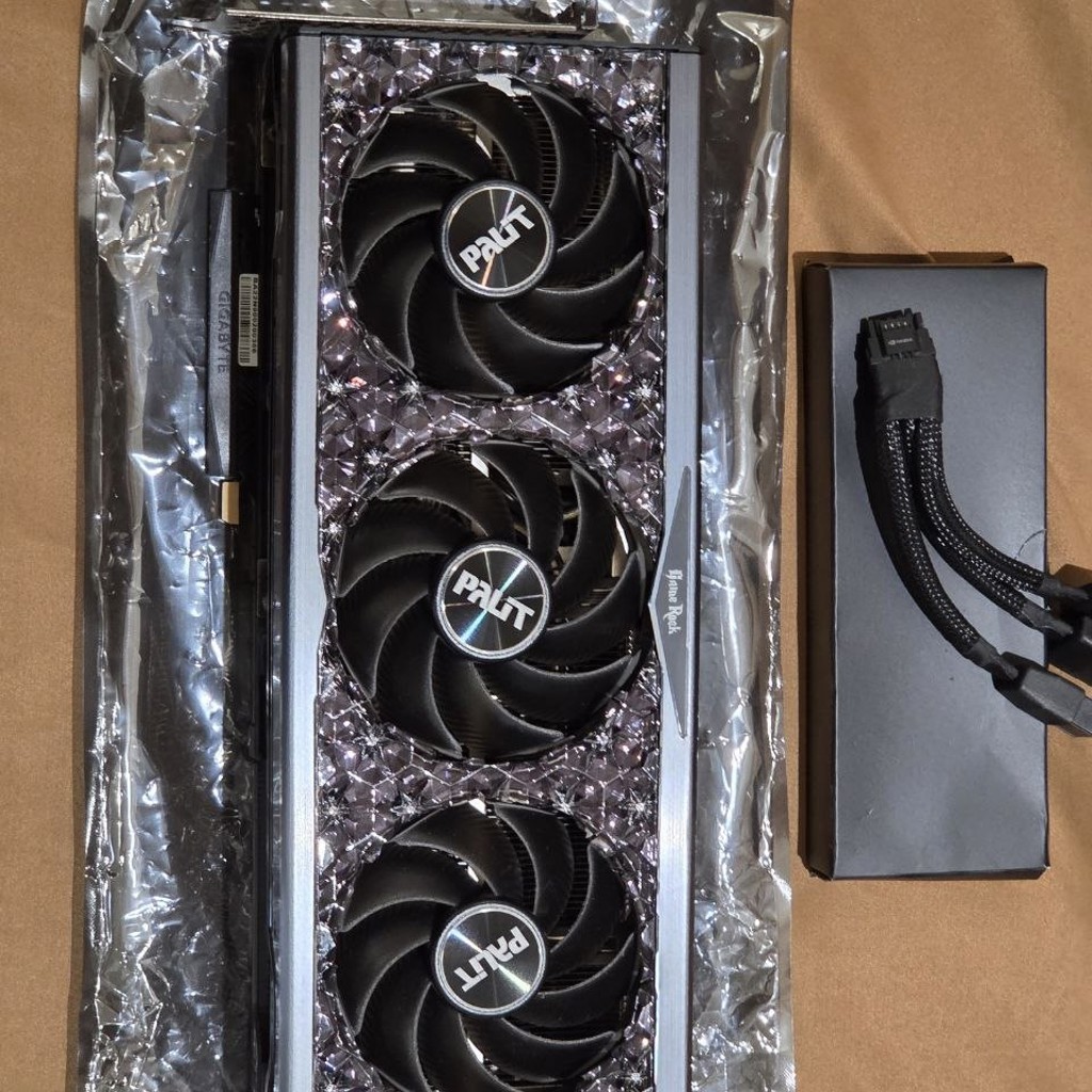 Видеокарта Nvidia RTX 4080 Palit Gamerock