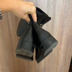 Черные высокие сапоги - фото 2