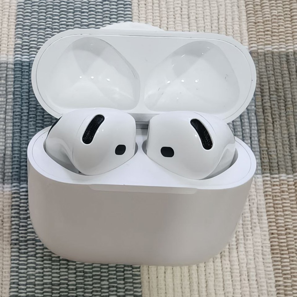 Airpods 4 ANC