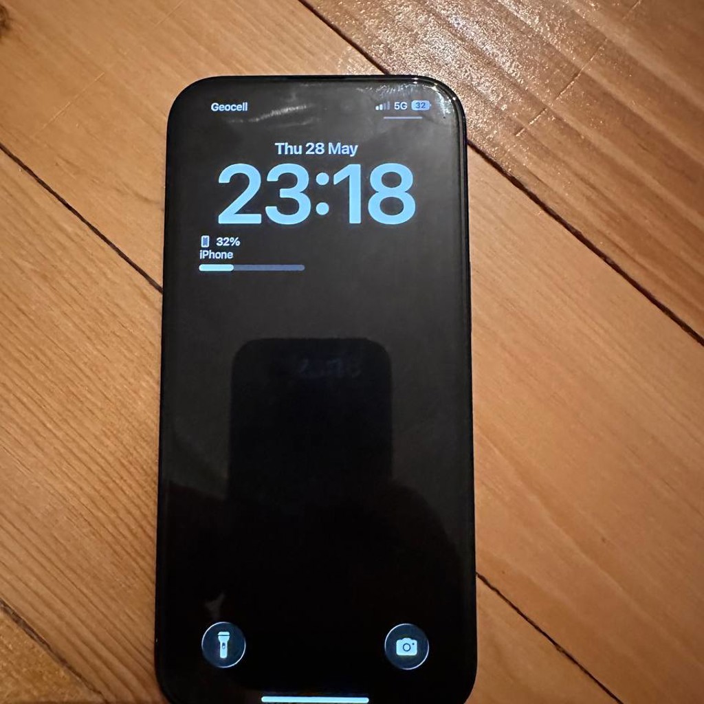 Apple iPhone 15