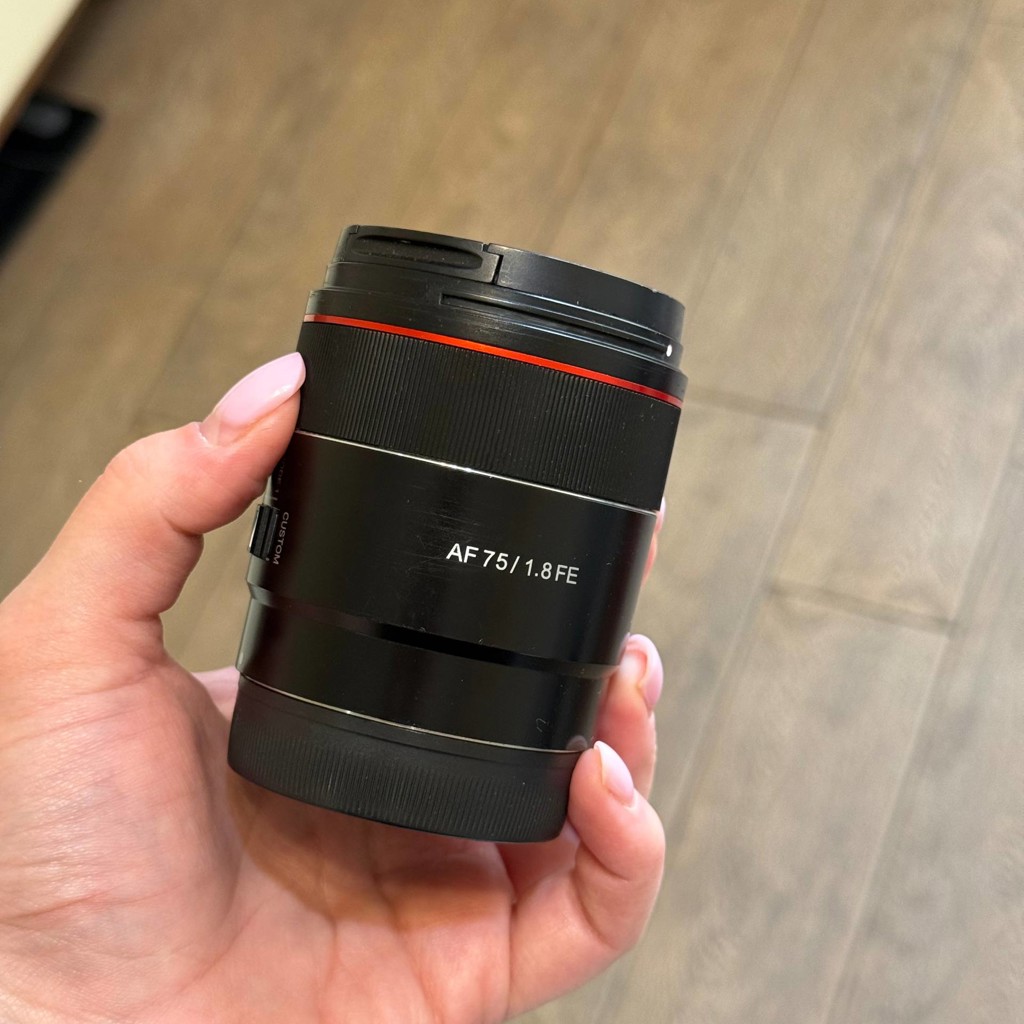 Samyang 75mm f/1.8