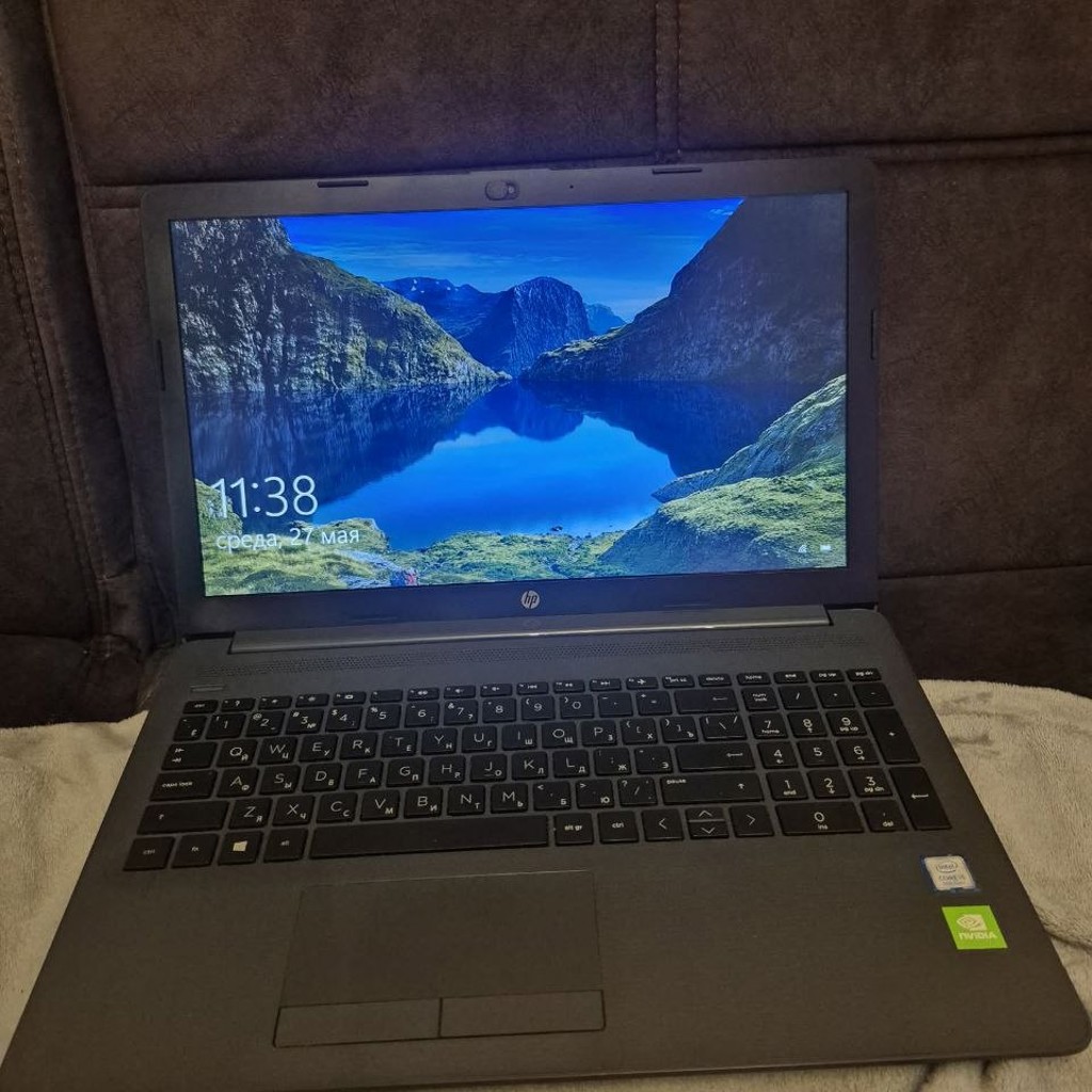 Ноутбук HP 250 G7