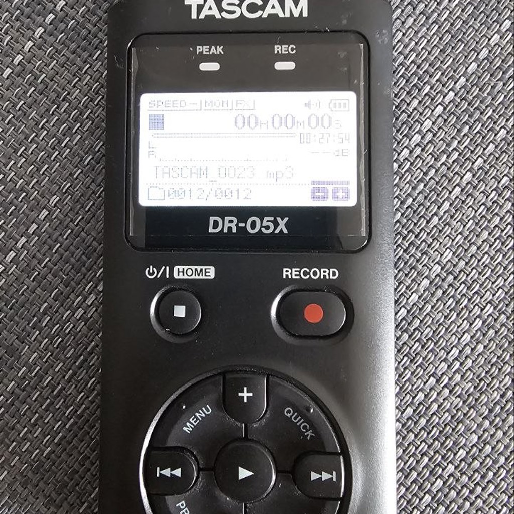 Диктофон Tascam DR-05X