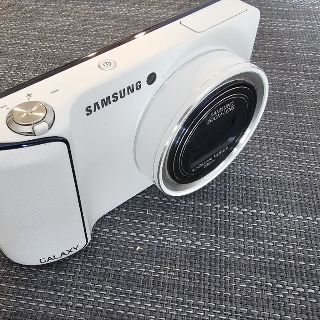 Винтажный фотоаппарат