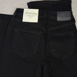 Calvin Klein High Rise Flared чёрные джинсы - фото 9