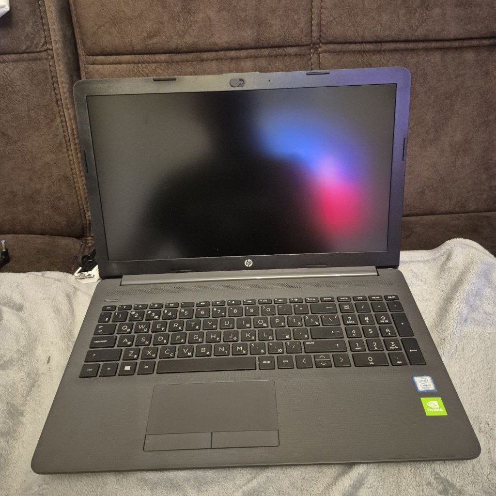 Ноутбук HP 250 G7