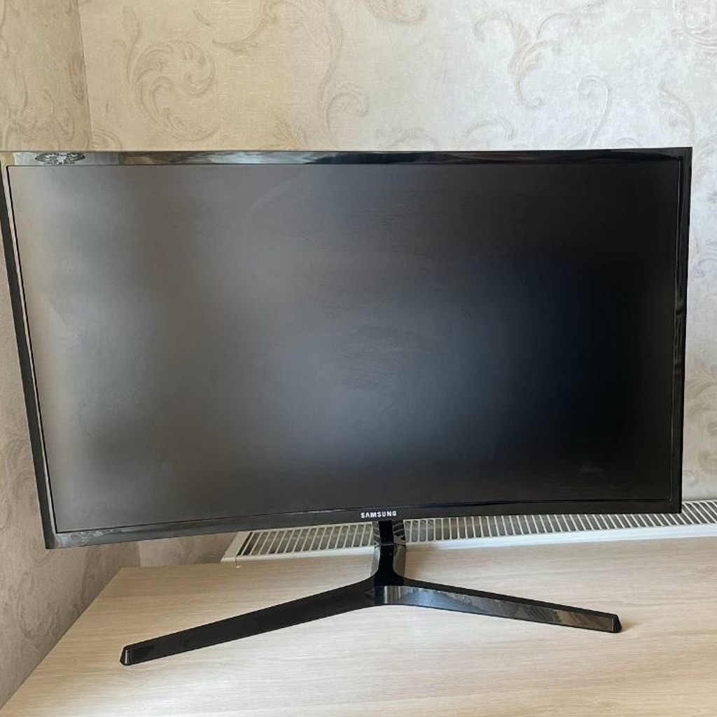 Монитор Samsung 27 дюймов