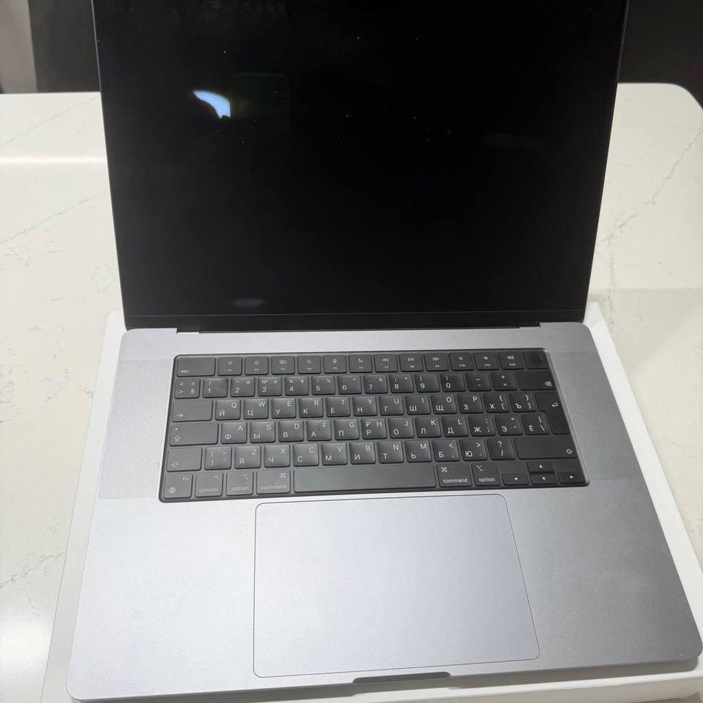 MacBook Pro 16 M1 Pro
