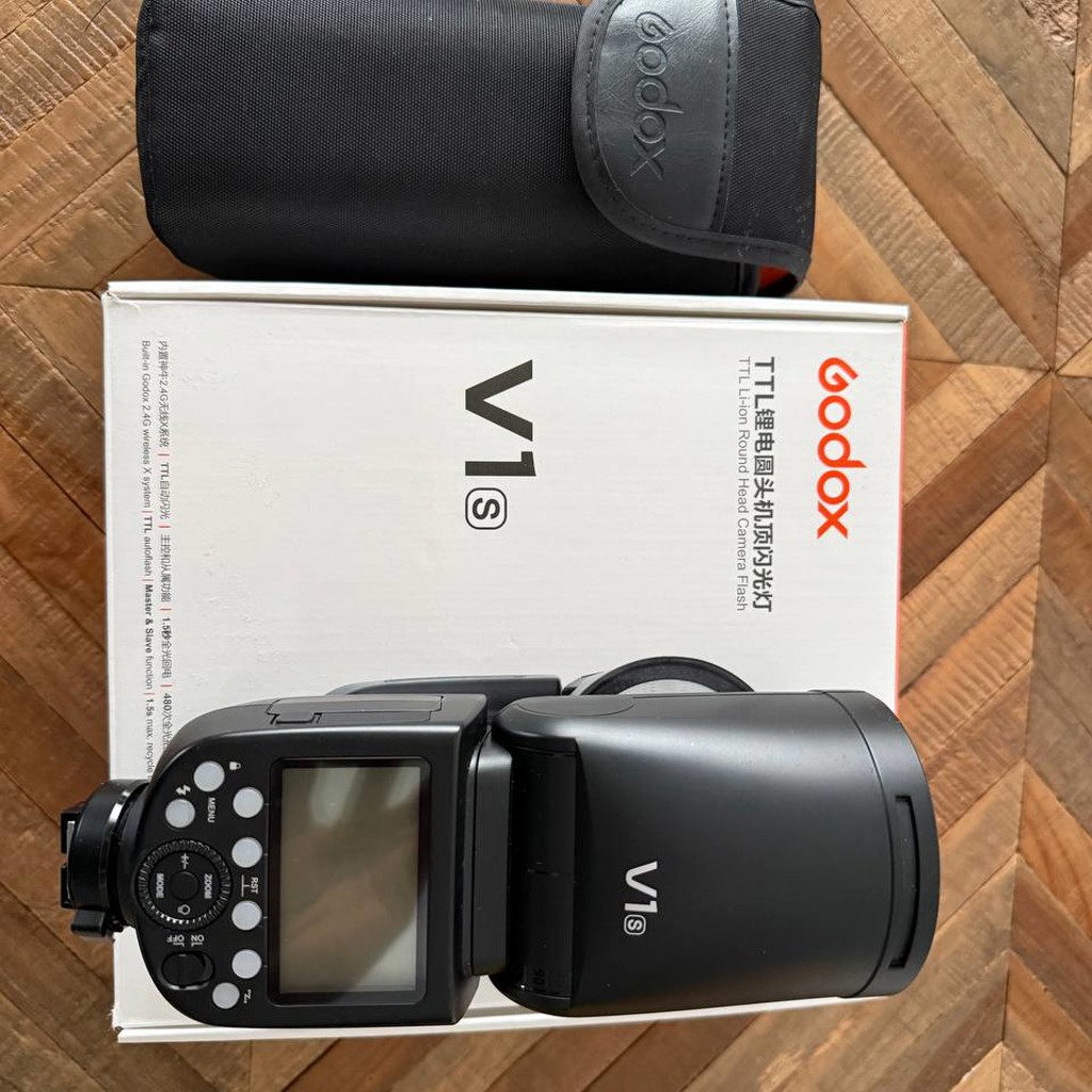 Вспышка Godox v1 s (Sony)
