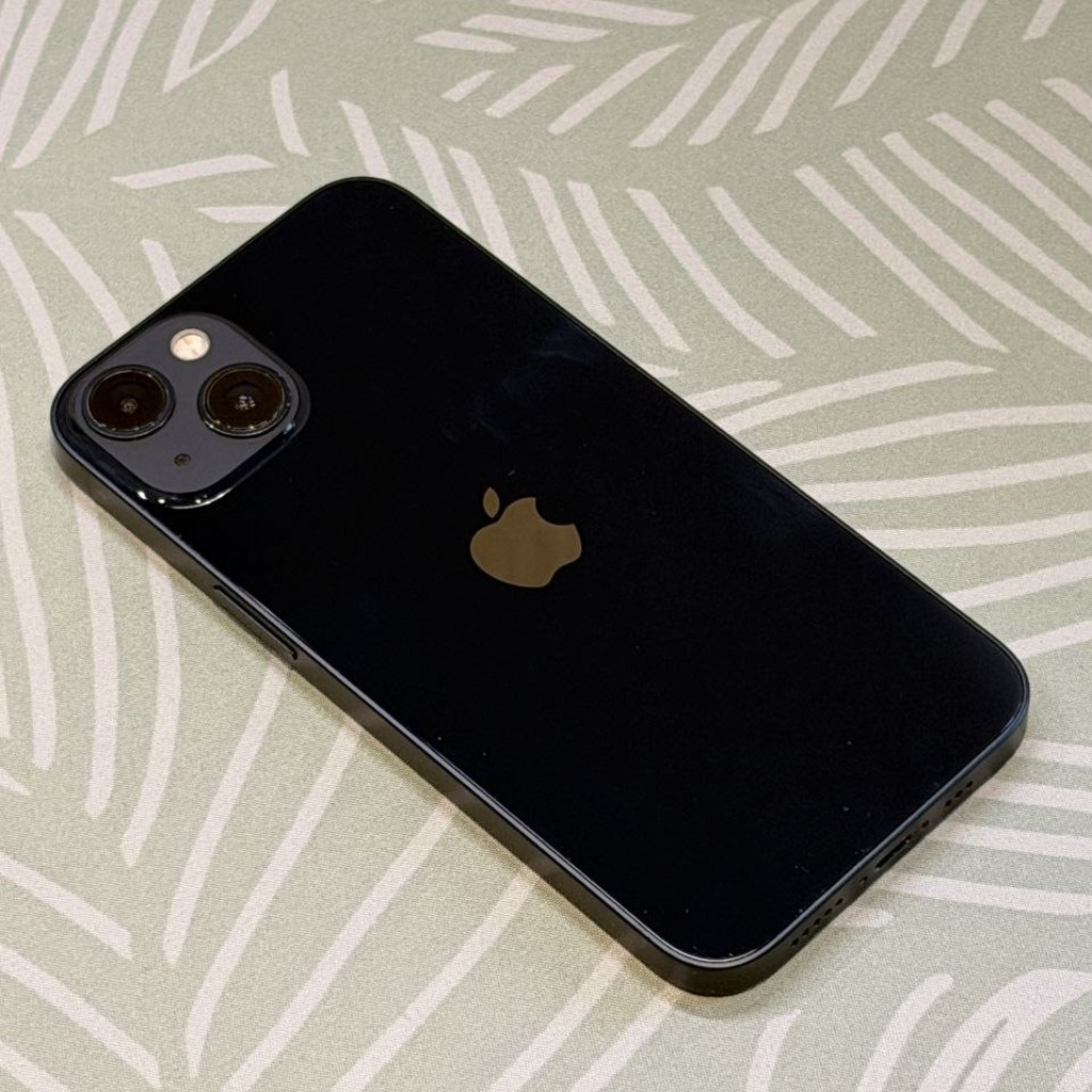 Apple iPhone 13