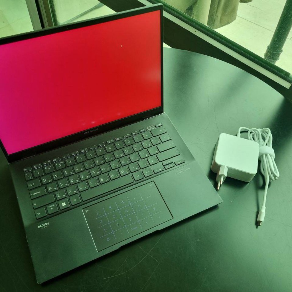 Asus Zenbook 14 (UM3402)