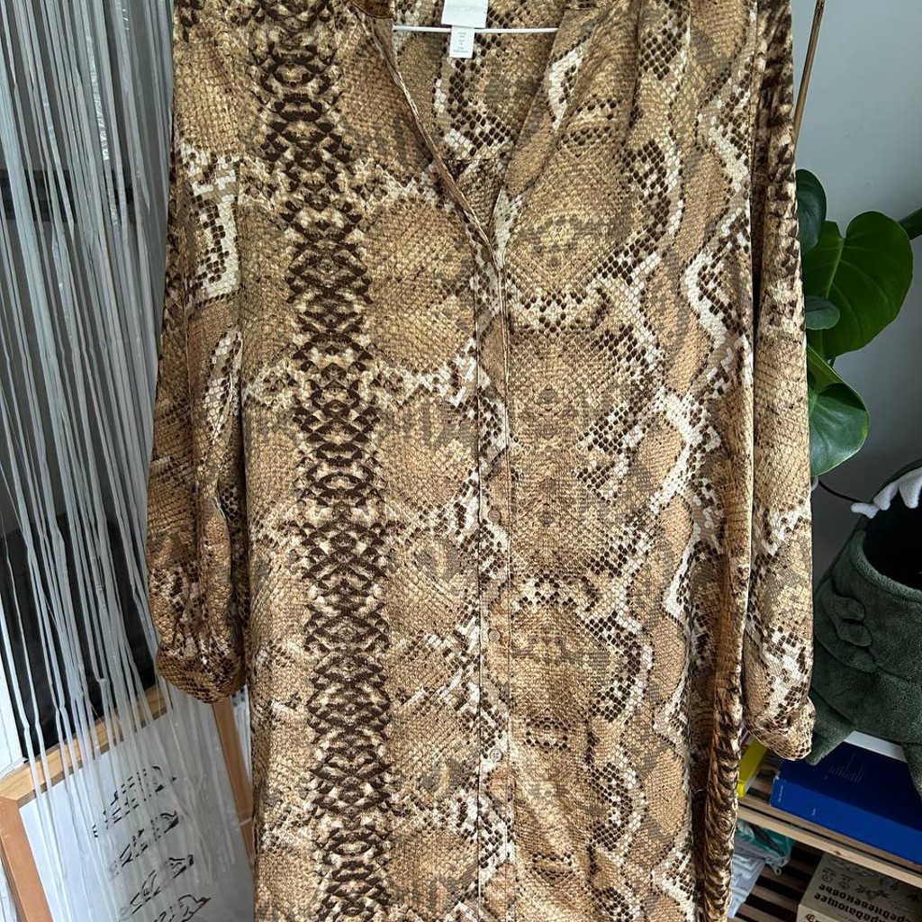 Змеиная летняя накидка H&M