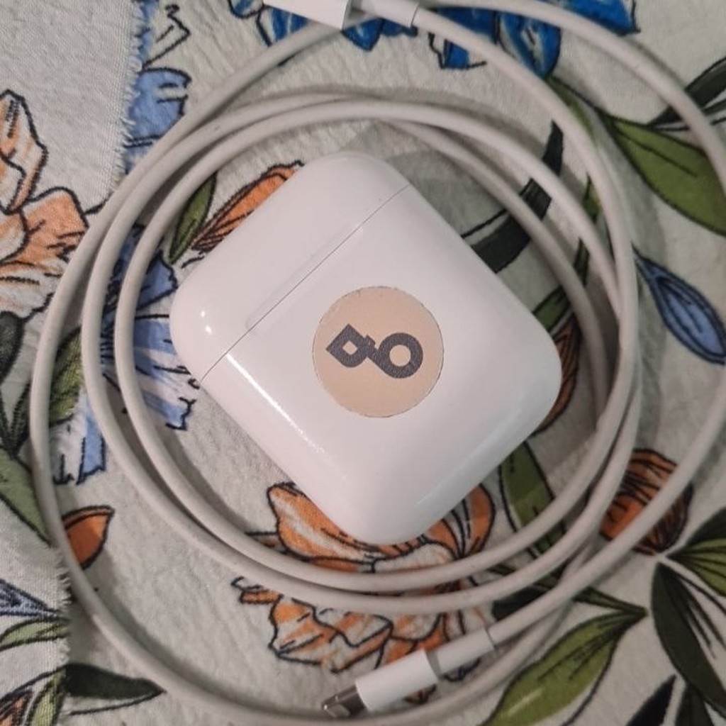 AirPods 2 с зарядкой