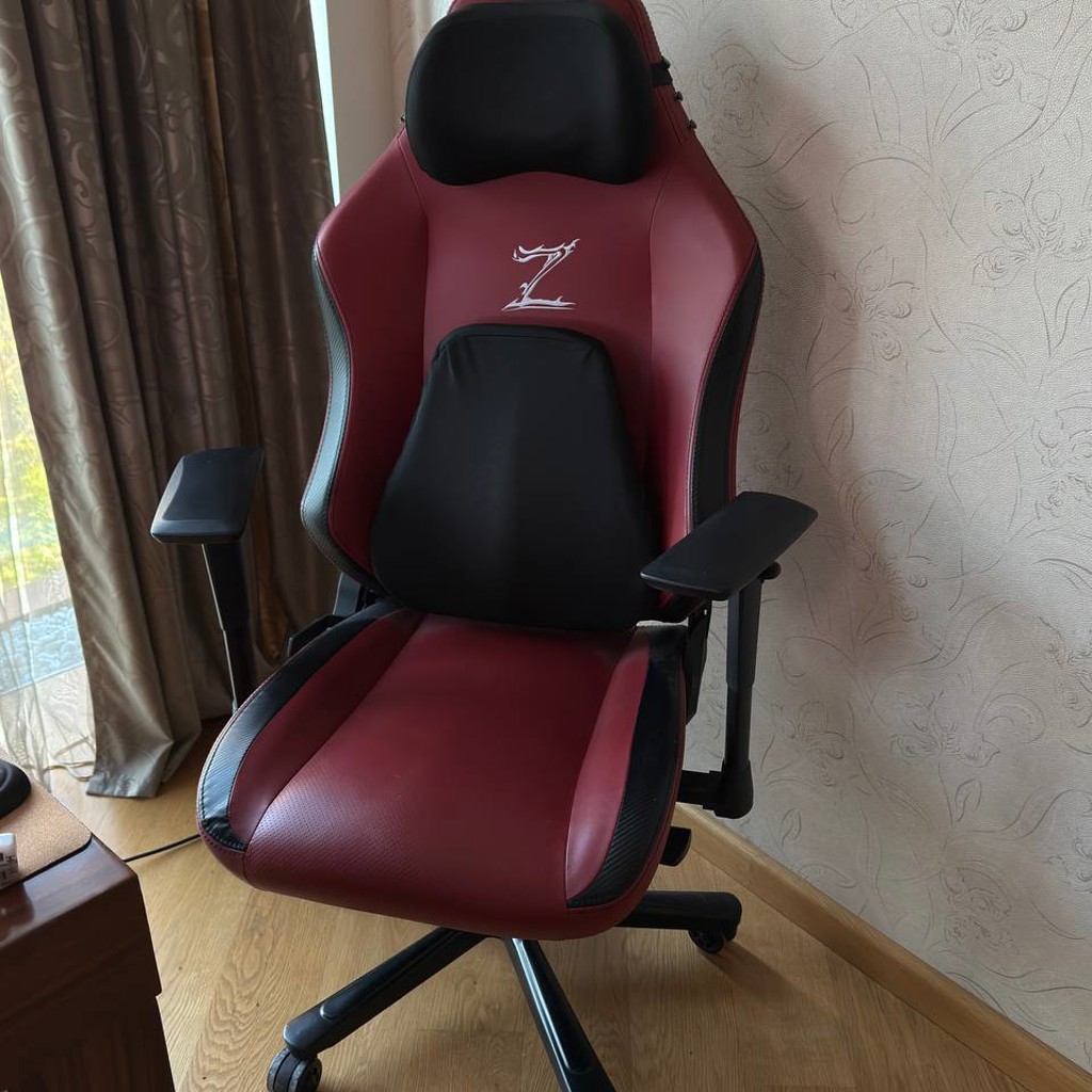 Компьютерный игровой стул