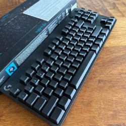 Logitech keyboard g pro - фото 1